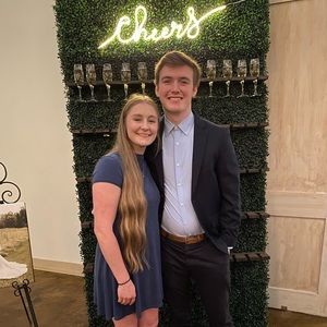 Meet your Posher, Reagan